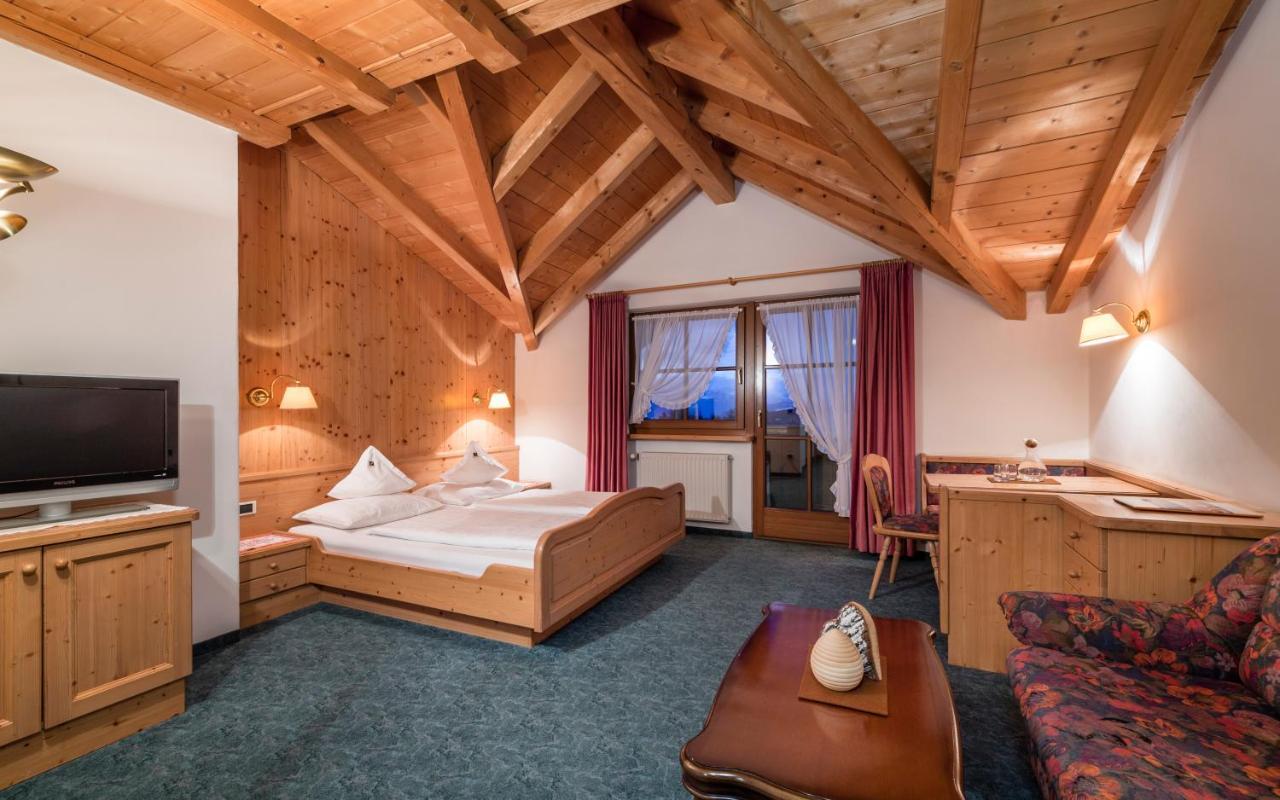 Hotel Peter Monte San Pietro Esterno foto