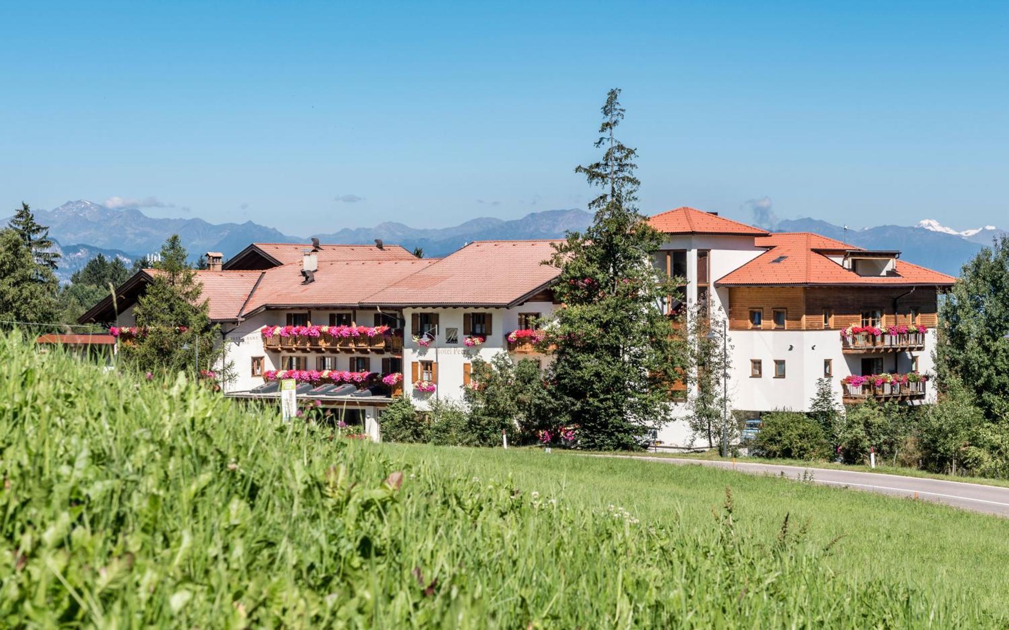 Hotel Peter Monte San Pietro Esterno foto