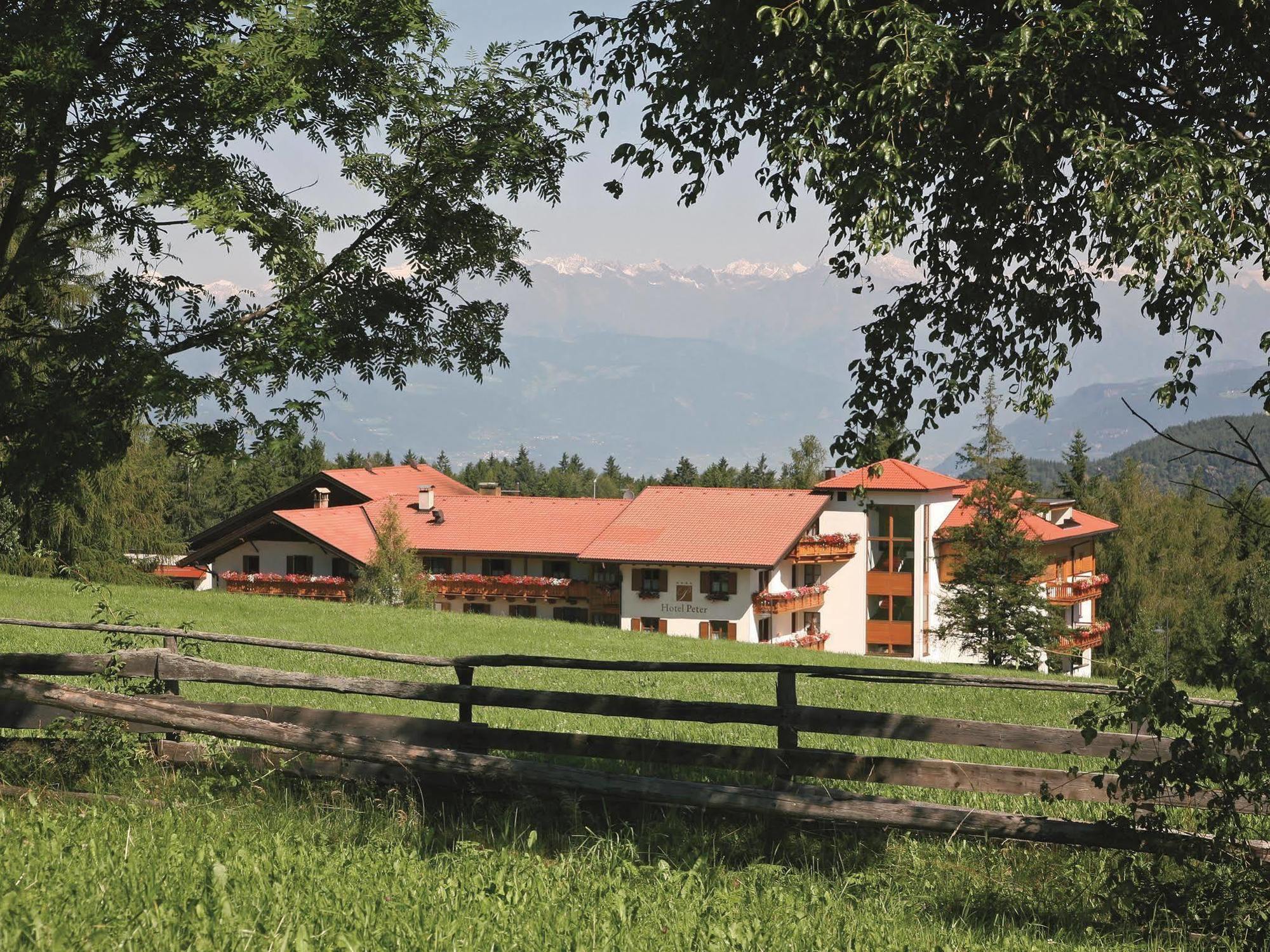 Hotel Peter Monte San Pietro Esterno foto