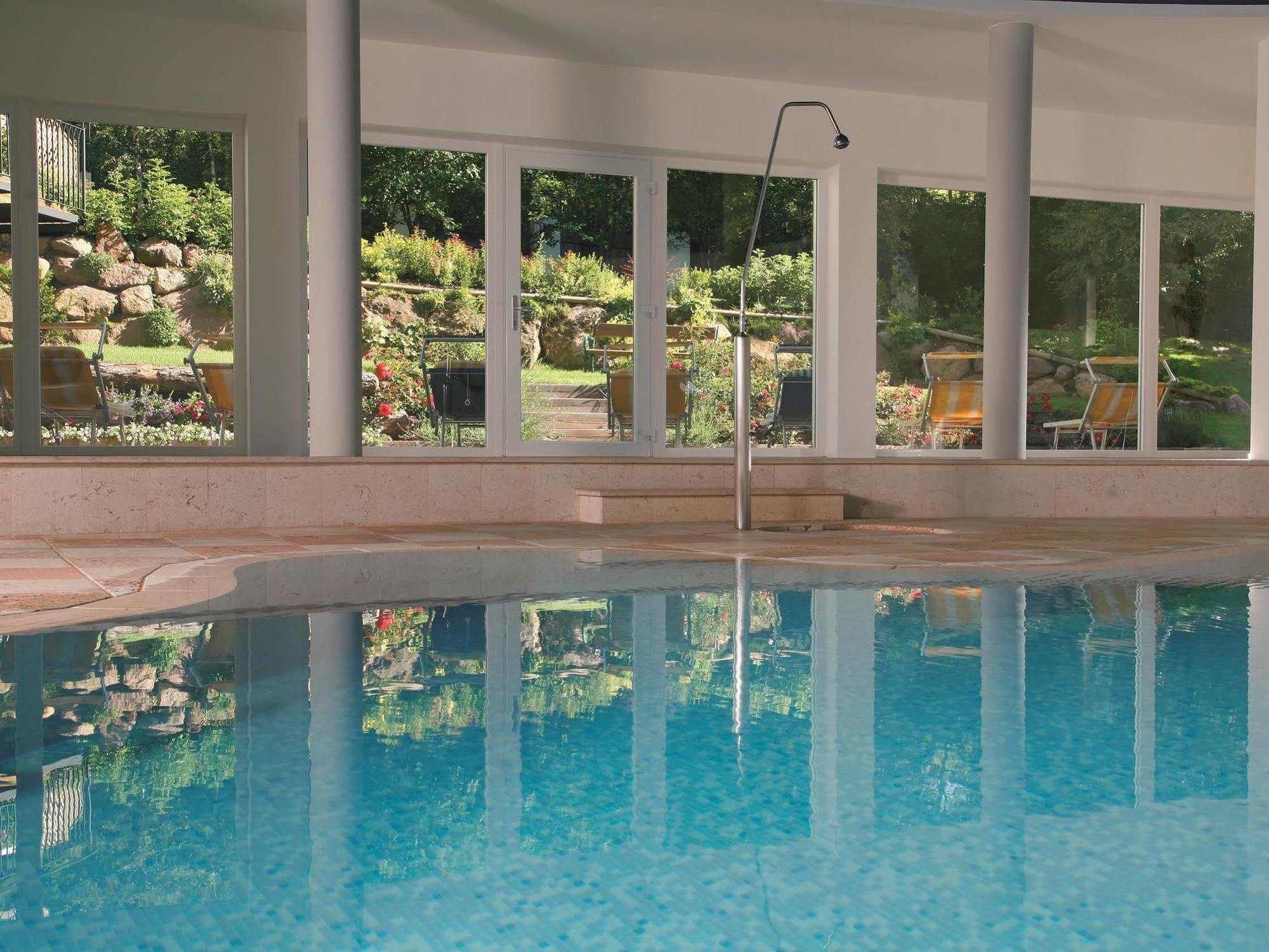 Hotel Peter Monte San Pietro Esterno foto
