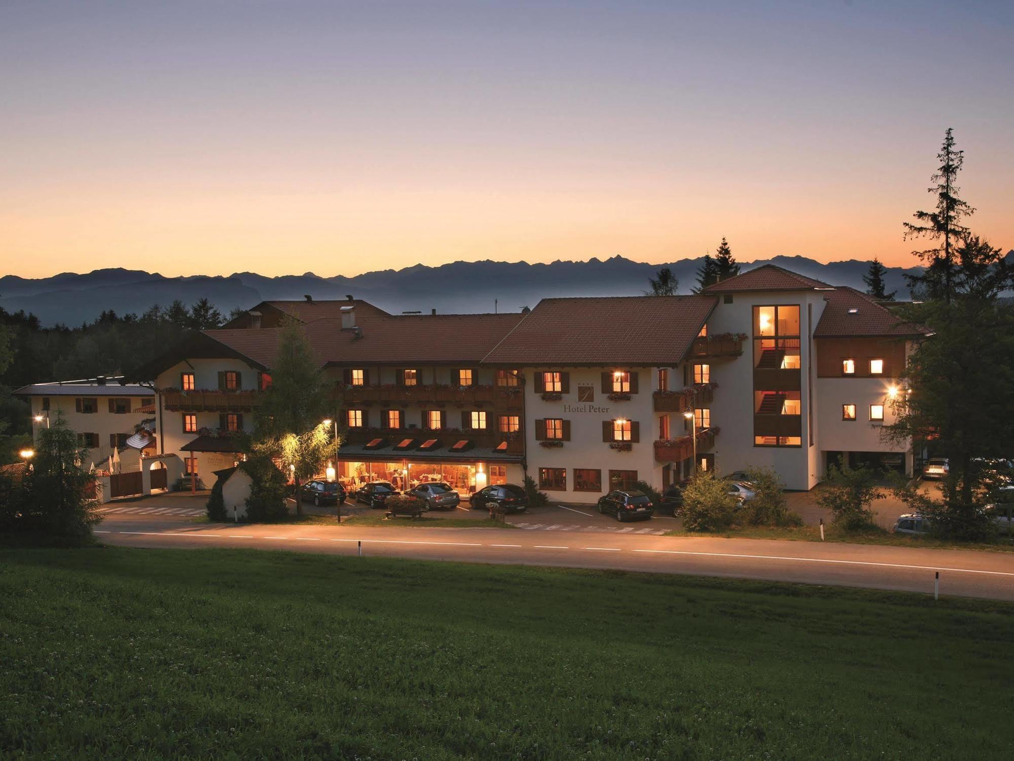 Hotel Peter Monte San Pietro Esterno foto