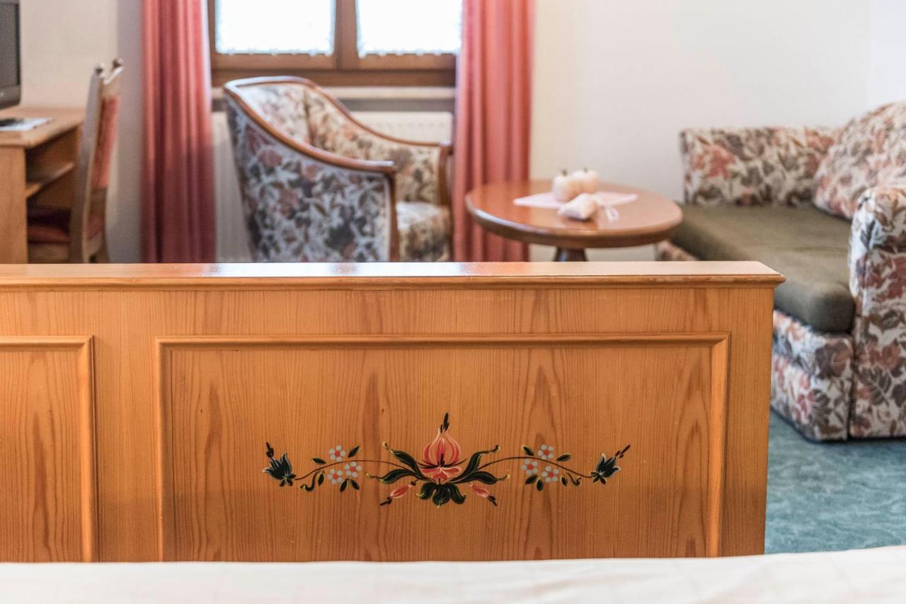 Hotel Peter Monte San Pietro Esterno foto