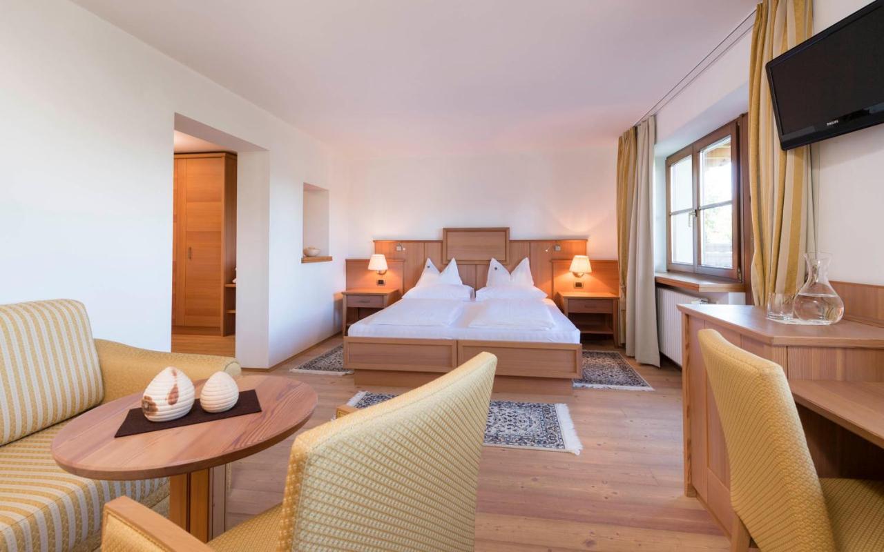 Hotel Peter Monte San Pietro Esterno foto